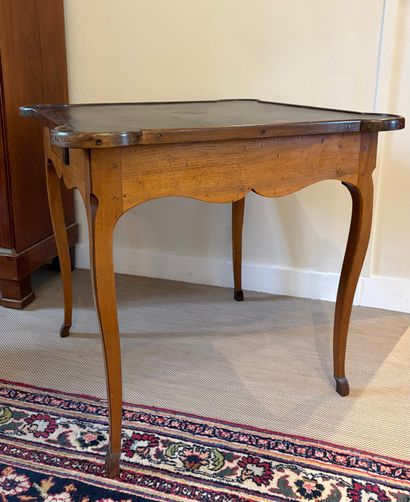 GAME TABLE in natural wood, opening with...