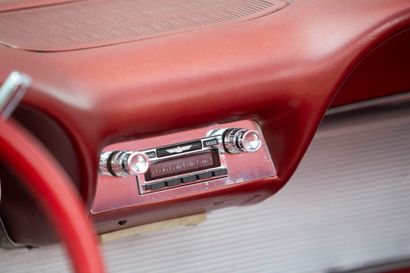 1963 FORD Thunderbird
• Carte grise française...