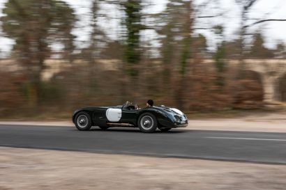 1977 JAGUAR TYPE C REPLICA PAR PROTEUS (COPYCAT)
•	Carte...