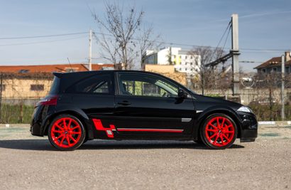 2009 RENAULT MÉGANE R26.R
•	Carte grise française
•	Numéro...