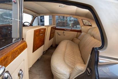 1957 ROLLS-ROYCE Silvercloud
- French registration...