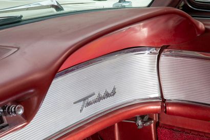 1963 FORD Thunderbird
• Carte grise française...