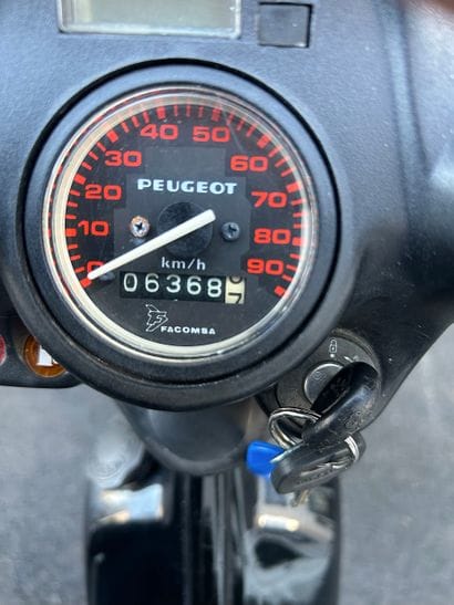 PEUGEOT FOX - Type T057
WITHOUT RESERVATION
-...