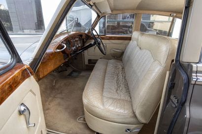 1957 ROLLS-ROYCE Silvercloud
- French registration...