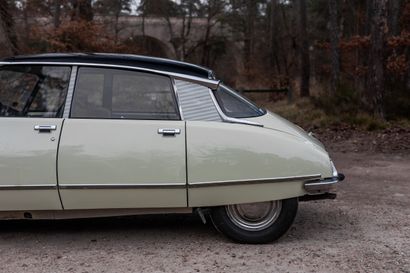 1973 CITROEN DS 23 IE
• Carte grise de collection
•...