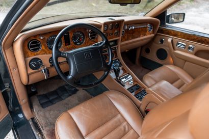 1993 BENTLEY CONTINENTAL R
•	Carte Grise...