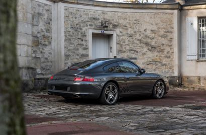 2003 PORSCHE 911 CARRERA – Type 996

• Carte...