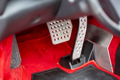 1998 FERRARI 355 SPIDER F1
Carte Grise Française
Numéro...