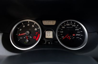 2009 RENAULT MÉGANE R26.R
•	Carte grise française
•	Numéro...