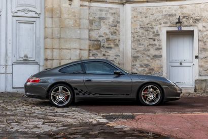 2003 PORSCHE 911 CARRERA – Type 996

• Carte...