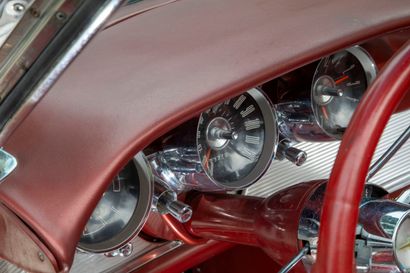 1963 FORD Thunderbird
• Carte grise française...