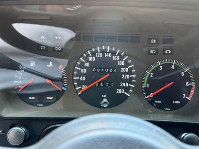 1981 BMW 635 CSI

•	Titre de circulation...