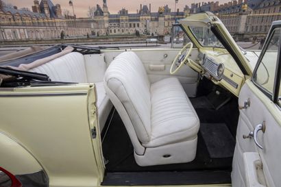 1947 CHEVROLET Fleetmaster
- Collector's...
