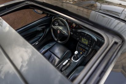 2003 PORSCHE 911 CARRERA – Type 996

• Carte...