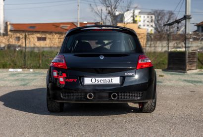 2009 RENAULT MÉGANE R26.R
•	Carte grise française
•	Numéro...
