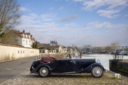 1935 BENTLEY 3.5 L DHC Park Ward
- French...