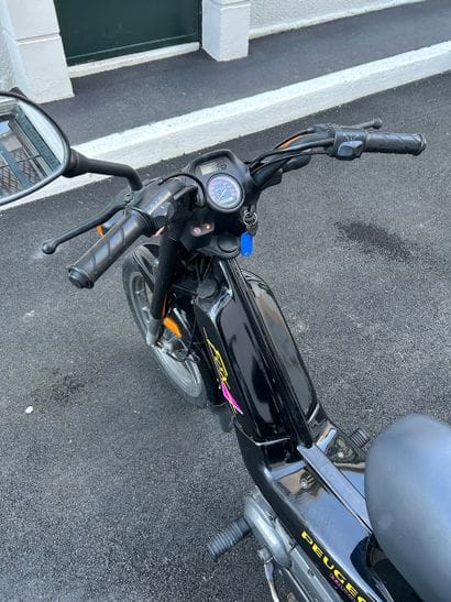 PEUGEOT FOX - Type T057
WITHOUT RESERVATION
-...