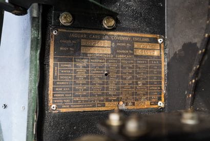 1953 JAGUAR XK120 ROADSTER
- Carte Grise...