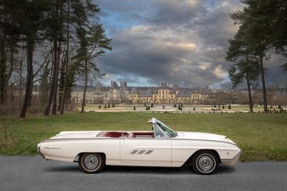 1963 FORD Thunderbird
• Carte grise française...