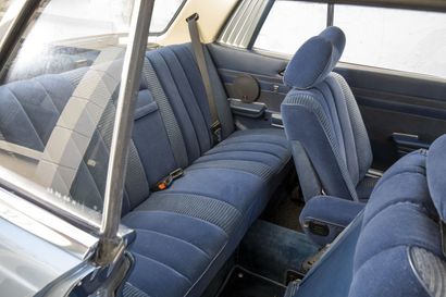 1978 MERCEDES BENZ 450 SLC
• Carte grise...