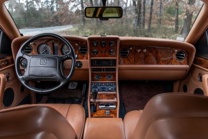 1993 BENTLEY CONTINENTAL R
•	Carte Grise...