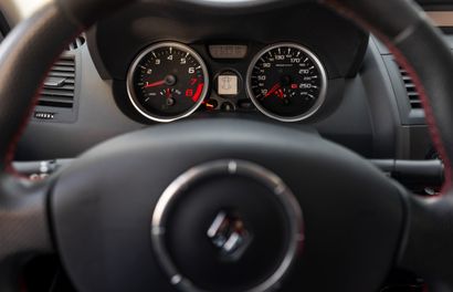 2009 RENAULT MÉGANE R26.R
•	Carte grise française
•	Numéro...