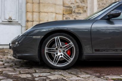 2003 PORSCHE 911 CARRERA – Type 996

• Carte...