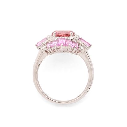 BAGUE 
retenant une tourmaline ronde de 1.60...