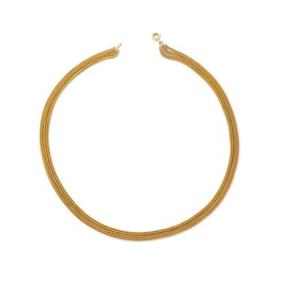 COLLIER 
retenant 4 rangs souples de maille...