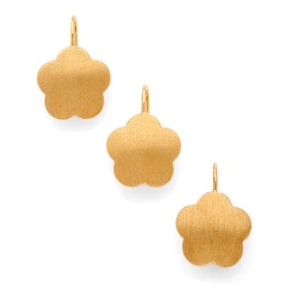ENSEMBLE DE TROIS BOUCLES D'OREILLES 
présentant...