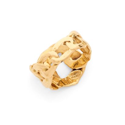 CHAUMET 
ANNÉES 1970
BAGUE 
retenant une...