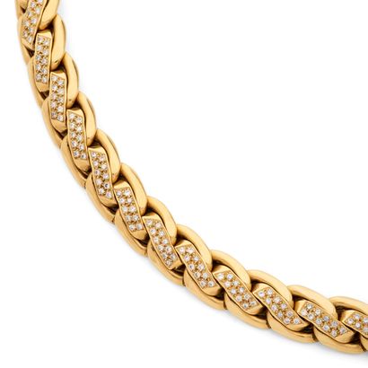 COLLIER
retenant une maille géométrique partiellement...