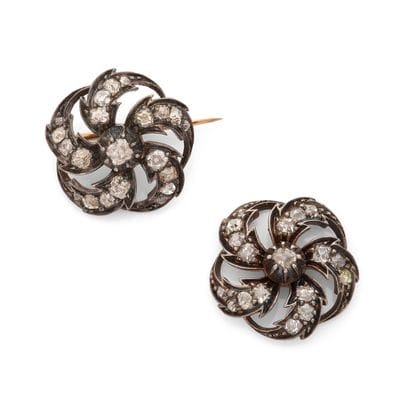 SET OF 2 FLORAL MOTIFS 
including one set...