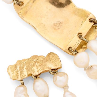 EMMANUELLE RICARD
BRACELET
présentant une...