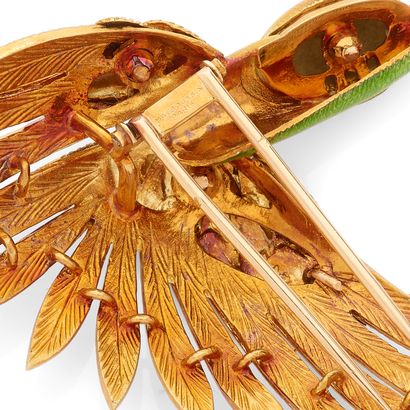 MAUBOUSSIN
BROCHE 
présentant un colibri...