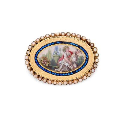 SENTIMENTAL JEWEL
BROOCH
Oval in shape, featuring...