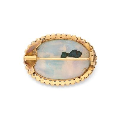 SENTIMENTAL JEWEL
BROOCH
Oval in shape, featuring...