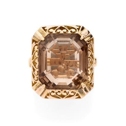 BAGUE COCKTAIL
retenant 1 quartz fumé taille...