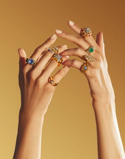 BAGUE
présentant un diamant taille princesse...