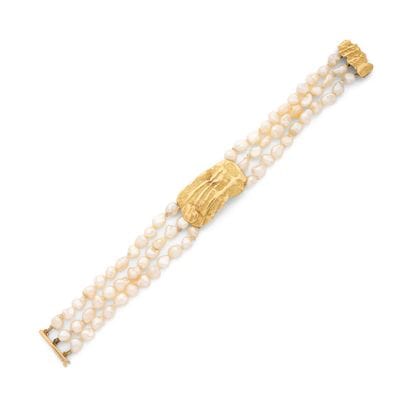 EMMANUELLE RICARD
BRACELET
présentant une...