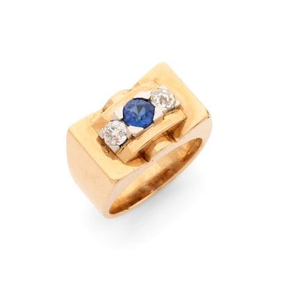 BAGUE TANK
présentant un décor géométrique...