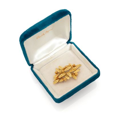 MICHÈLE MORGAN
BROCHE
présentant un motif...
