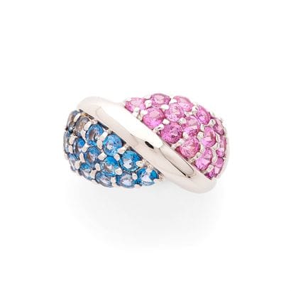 BAGUE JONC
pavée de saphirs roses et bleus....