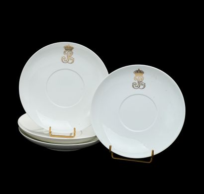PORCELAINE DE LA MANUFACTURE DE SEVRES.
SERVICE...