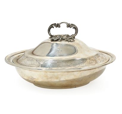 SOUVENIR DE LA MONARCHIE EGYPTIENNE
Légumier...