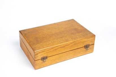 Paire de PORTE-VERRE À THÉ et leurs cuillères...