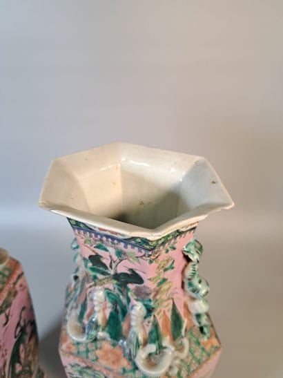 CHINA
Pair of hexagonal porcelain vases decorated...