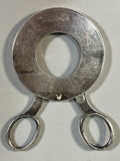 Silver EGG CUTTER.
English hallmarks
Goldsmith...