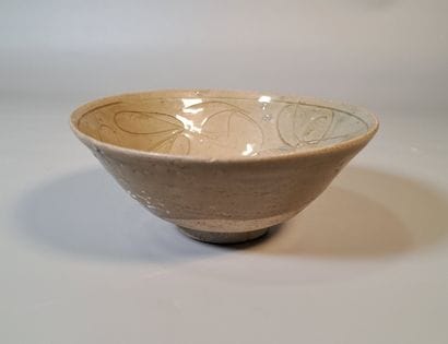 CHINA, Yuan period, 
Stoneware bowl on a...