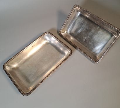 COUVERED LEGUMIER in silver with chased foliage...